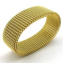 Anillo De Titanio De Alta Calidad, Elegante Y De Colores Hermosos.