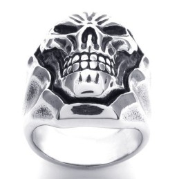 Fabricación Experta Y Brillo De Color Para Tener Una Reputación Duradera. Anillo De Titanio.
