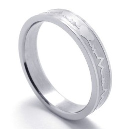 Anillo De Titanio De Calidad, Elegante, Con Forma, Color Y Brillo.