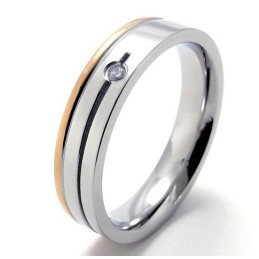 Hermoso Diseño, Color Brillante, El Anillo De Titanio De La Reina De La Calidad.