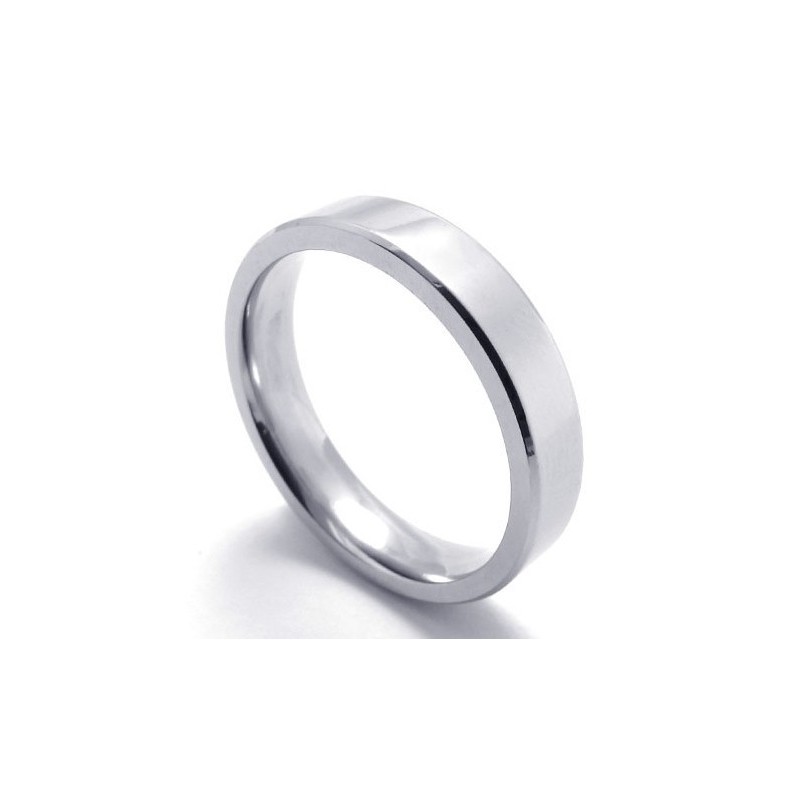 Anillo De Titanio De Alta Calidad Con Patrones De Moda Y Brillo De Color. Anillo De Titanio De Alta Calidad Con Patrones De Moda Y Brillo De Color.