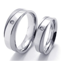 Anillo De Titanio Con Diseño Profesional Y Brillo De Color Para Una Larga Historia