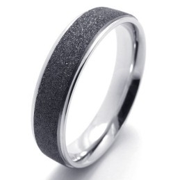 Anillo De Titanio De Alta Calidad Con Diseño Atractivo Y Colores Delicados.