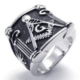 Anillo De Titanio De Calidad Confiable Con Patrones De Moda Y Colores Delicados.