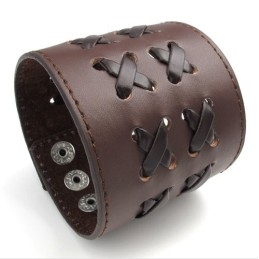 Brazalete De Cuero De Titanio De Calidad Confiable Y Colores Delicados Y Finamente Procesados
