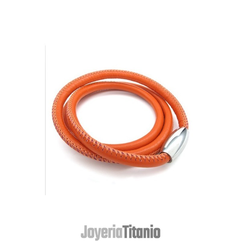 Collar De Cuero De Titanio De Excelente Calidad Con Colores Delicados Y Diseño Hábil