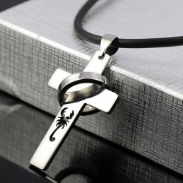 Colgante De Collar Con Cruz De Titanio Del Rey Escorpión
