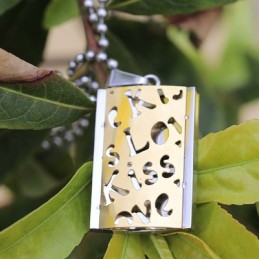 Collar Con Colgante De Titanio "Beso De Amor" Para Tu Novio