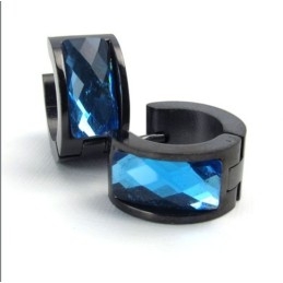 Diseño Moderno Con Brillo De Color, Reconocido Por Sus Pendientes De Titanio De Excelente Calidad.