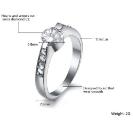 Anillo De Titanio Femenino De Calidad Estable Con Diamantes De Imitación