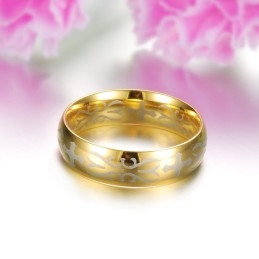 Anillo De Titanio Dorado De Calidad Superior Para Hombre