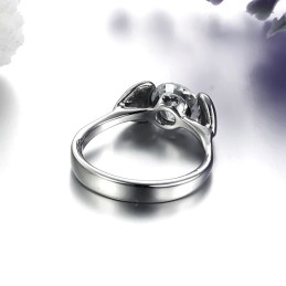 Anillo De Titanio Femenino De Calidad Estable Con Diamantes De Imitación
