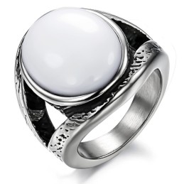 Anillo De Titanio Con Esmeralda Exagerada, Duradero Y De Uso Prolongado.