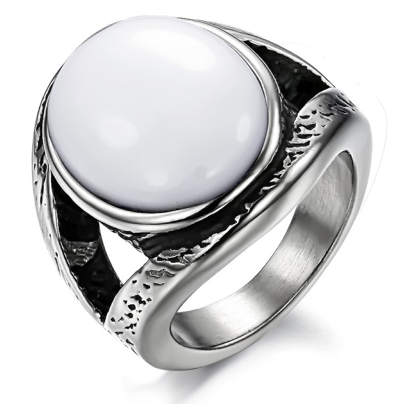 Anillo De Titanio Con Esmeralda Exagerada, Duradero Y De Uso Prolongado.