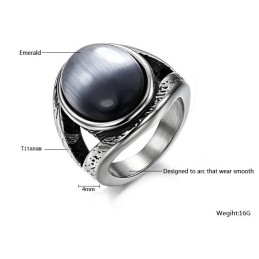 Anillo De Titanio Con Esmeralda Exagerada, Duradero Y De Uso Prolongado.