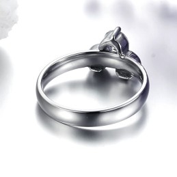 Conocido Por Su Excelente Calidad: Anillo De Titanio Femenino Con Diamantes De Imitación.
