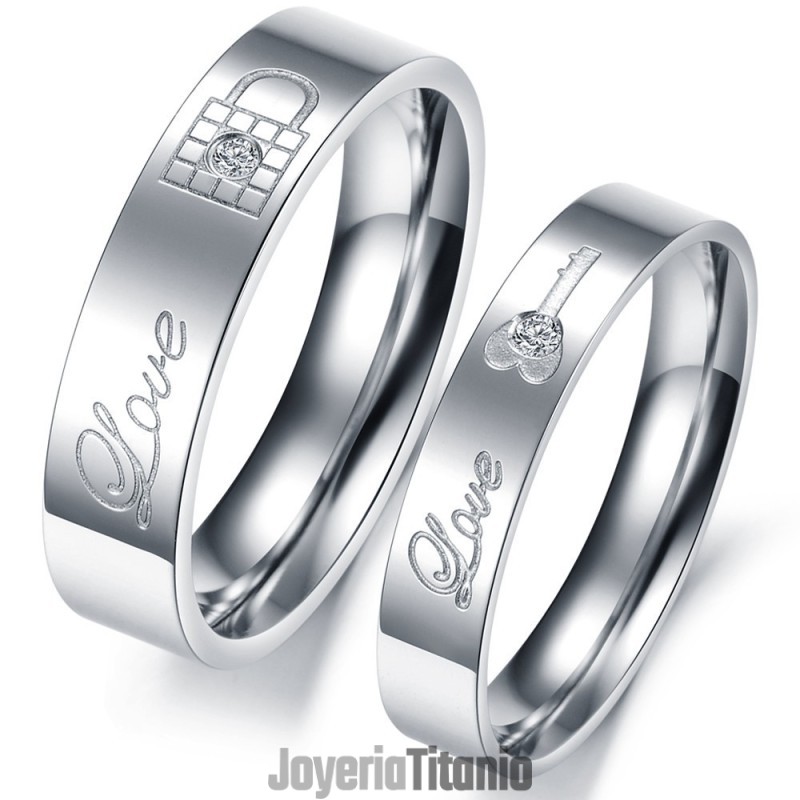 Anillo De Titanio De Alta Calidad Para Amantes Con Diamantes De Imitación. Anillo De Titanio De Alta Calidad Para Amantes Con Diamantes De Imitación.