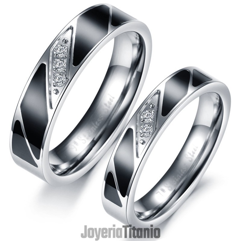 Anillo De Titanio De Alta Calidad Para Amantes Con Diamantes. Anillo De Titanio De Alta Calidad Para Amantes Con Diamantes.