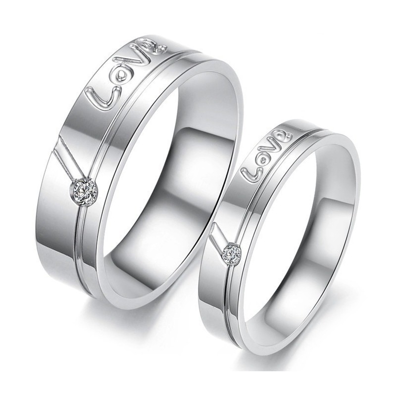 Anillo De Titanio En Capas De Renombre Mundial Para Amantes Con Diamantes De Imitación Anillo De Titanio En Capas De Renombre Mundial Para Amantes Con Diamantes De Imitación