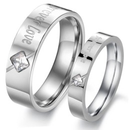 Anillo De Titanio Con Diamantes De Imitación Para Amantes.