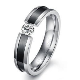 Anillo De Titanio De Alto Rendimiento Con Diamantes De Imitación Para Amantes.