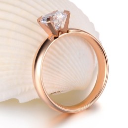 Anillo De Titanio Femenino Con Diamantes De Imitación De Gran Variedad