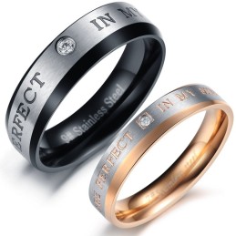 El Anillo De Titanio De Calidad Reina Para Los Enamorados
