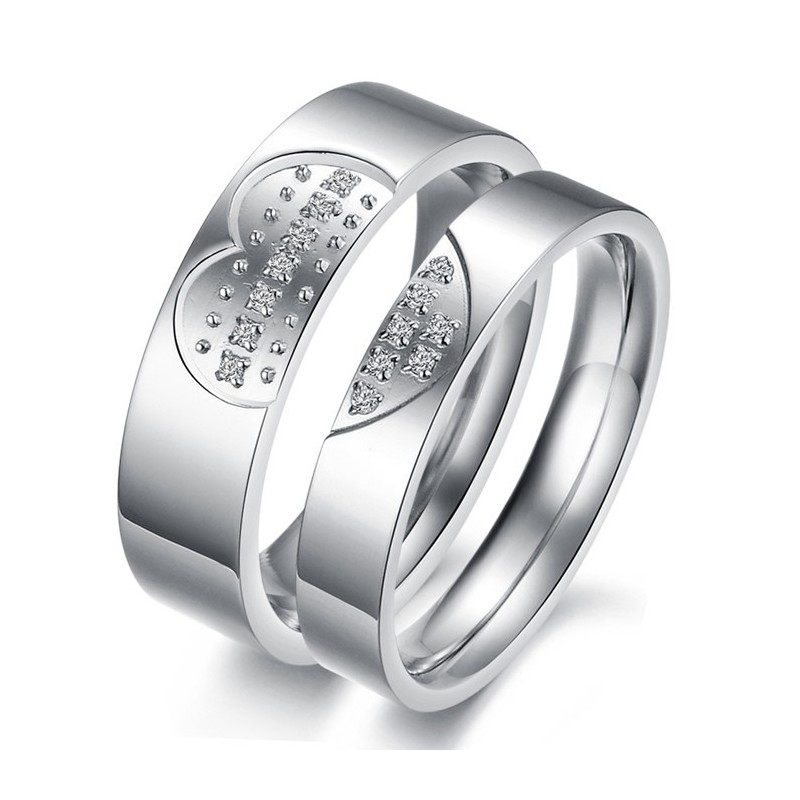 Anillo De Titanio De Alta Calidad Con Forma De Corazón Y Diamantes De Imitación Para Enamorados.