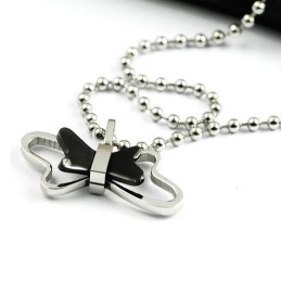 Elegante Y Exquisito Colgante De Mariposa De Titanio