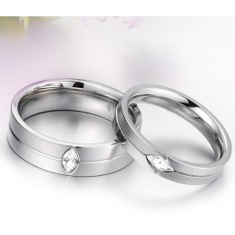 Anillo De Titanio De Alta Calidad Para Amantes Con Diamantes De Imitación.