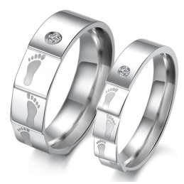 Anillo De Titanio En Capas De Alta Calidad Para Amantes Con Diamantes De Imitación.
