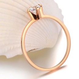 Anillo De Titanio De Calidad Confiable Para Amantes Con Diamantes De Imitación.