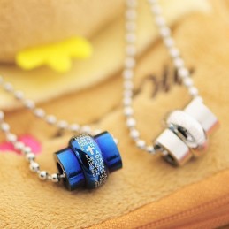 Collar Y Colgante De Titanio Para Pareja Con La Biblia En Estilo Clásico Azul (Un Par)