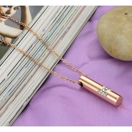 Collar De Titanio Para Mujer Con Amplia Variedad