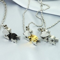 Collar De Titanio Con Forma De Perro De Calidad Estable