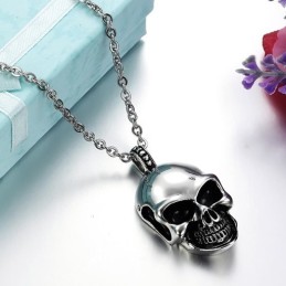 Collar De Titanio Con Calavera Del Rey De La Cantidad