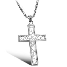 Collar De Titanio Con Cruz Masculina De La Reina De La Calidad