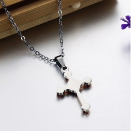 Collar De Titanio Con Cruz Femenina "El Rey De La Cantidad"
