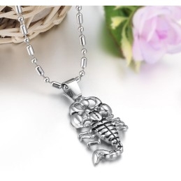 Collar De Titanio De Escorpión De Alta Calidad
