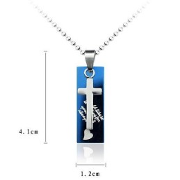Collar De Titanio Con Colgante De Cruz Y Corazón De Amor