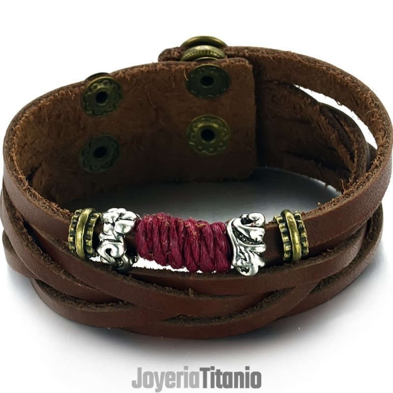 Conocido Por Su Excelente Calidad En Brazaletes De Cuero Y Titanio.