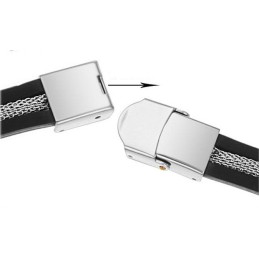 Brazalete De Silicona Y Titanio Con Dije Masculino De Renombre Mundial