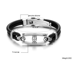 Brazalete De Silicona Y Titanio De Amplia Variedad