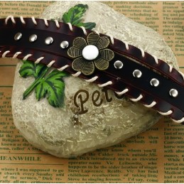 Brazalete Unisex De Cuero Y Titanio "El Rey De La Cantidad"