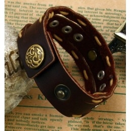 Brazalete De Cuero De Titanio Retro Para Disfrutar De Una Alta Reputación En El País Y En El Extranjero