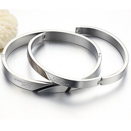 Brazalete De Titanio Con Forma De Corazón De Calidad Confiable Para Enamorados