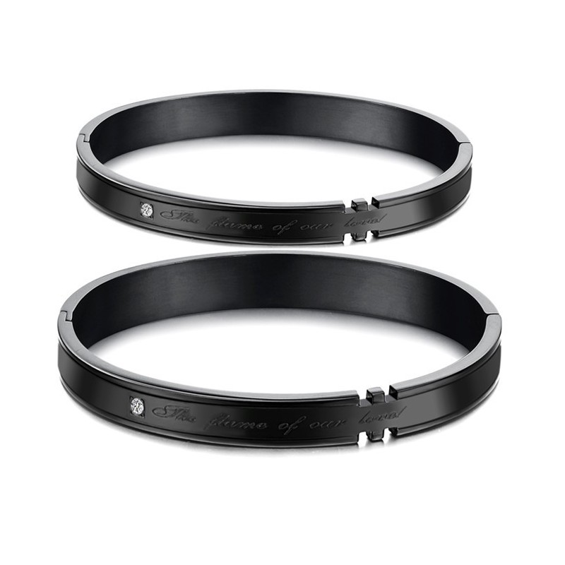 La Reina De La Calidad: Brazalete De Titanio Para Amantes.