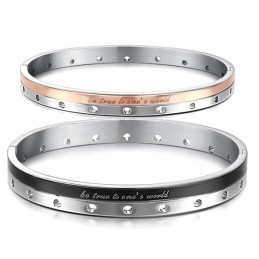 Brazalete De Titanio Completo Con Especificaciones Para Amantes