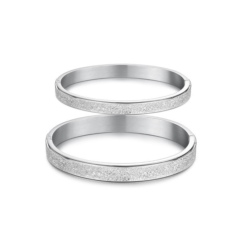 Brazalete De Titanio Exfoliante De Calidad Estable Para Amantes
