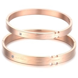 Brazalete De Titanio Completo Con Especificaciones Para Amantes